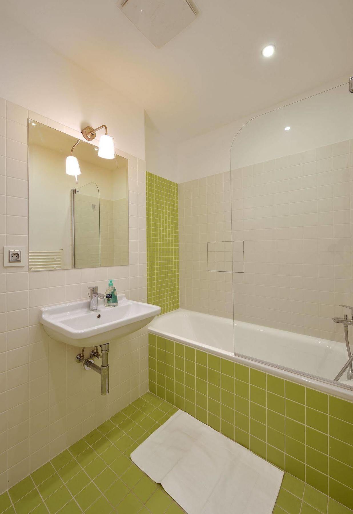 Ambiente Serviced Apartments - Dunajska Братислава Экстерьер фото