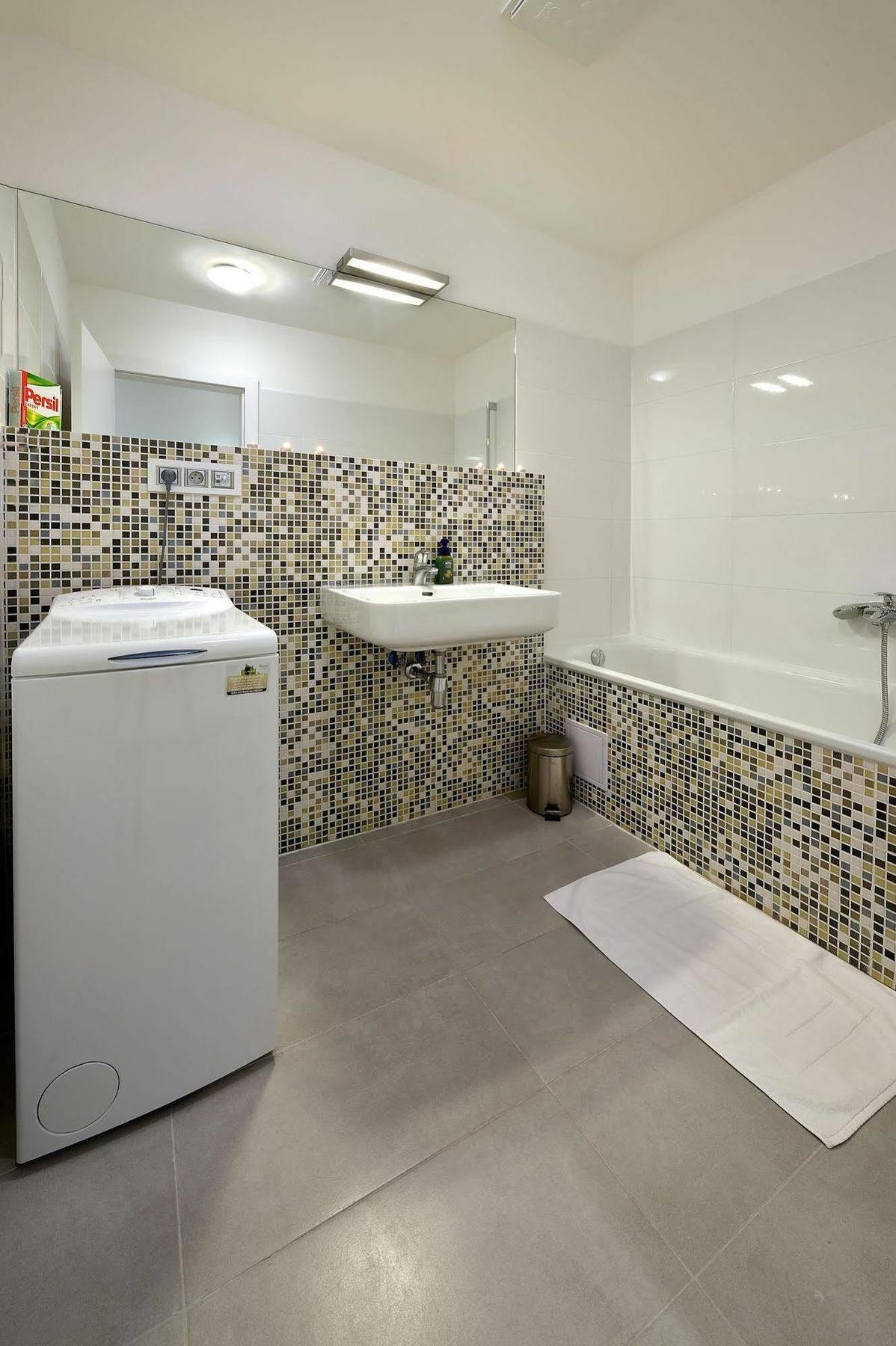 Ambiente Serviced Apartments - Dunajska Братислава Экстерьер фото